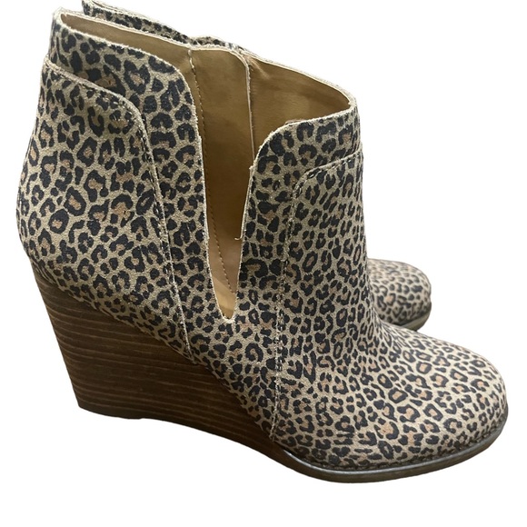 Lucky Brand Shoes - Lucky Brand Yabba Leopard Print Ankle Wedge Booties Eyelash Leopard 8